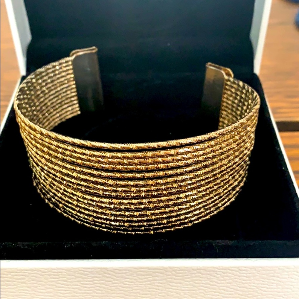 🎉Bracelet wire goldtone cuff costume jewelry